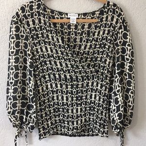 4/$25 Nikola Black and Tan stretchy blouse